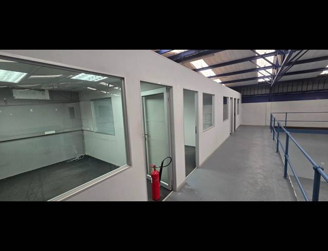 720M² WAREHOUSE TO LET IN RIVERSIDE PARK